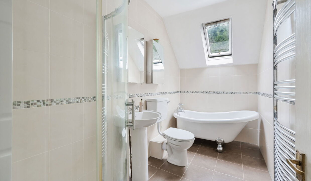 POULTON-LODGE-_16__1766067710413