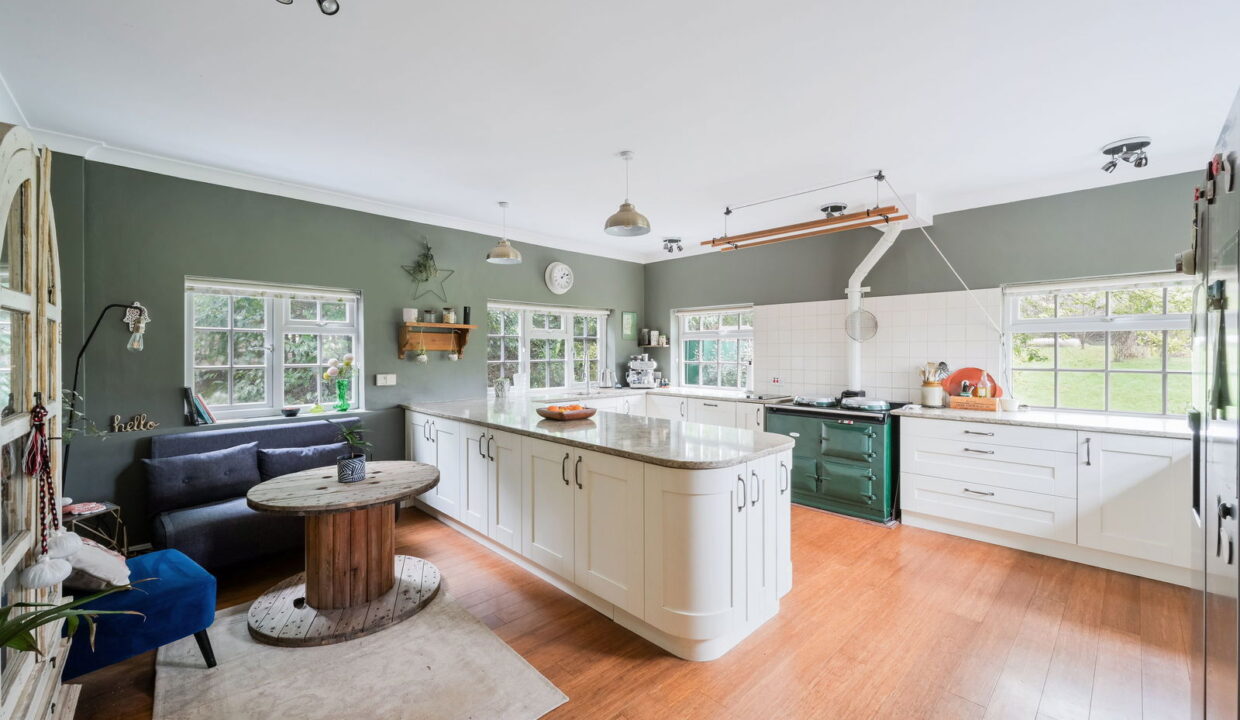 POULTON-LODGE-_18__1766067710415