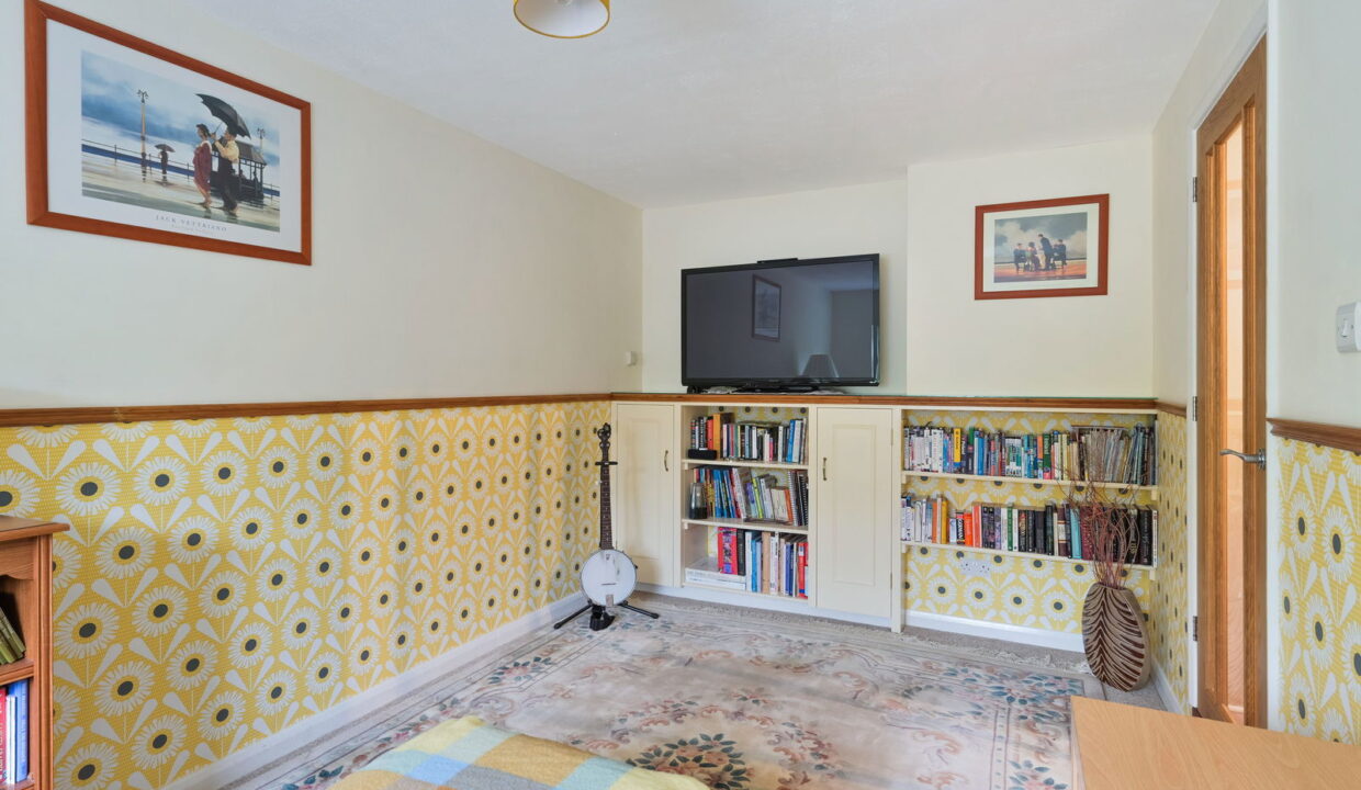 RAGLAN-ROAD_-72-_13__1769522034654