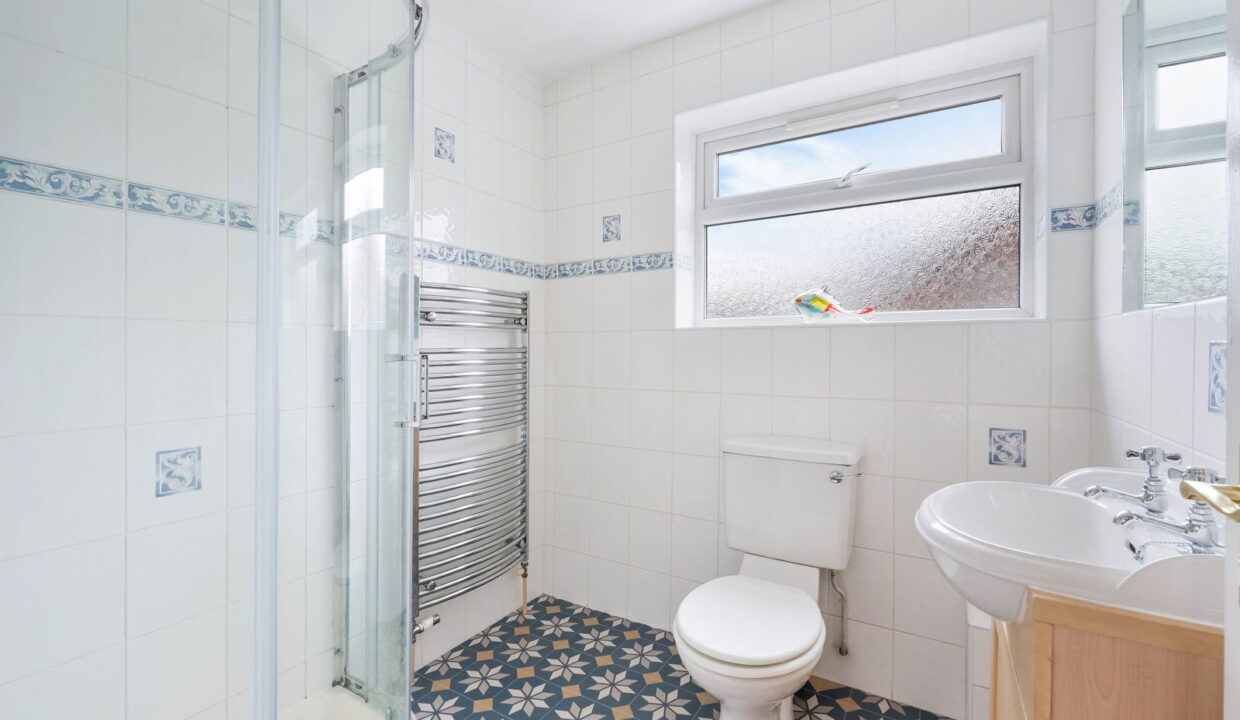 RAGLAN-ROAD_-72-_7__1769522020597