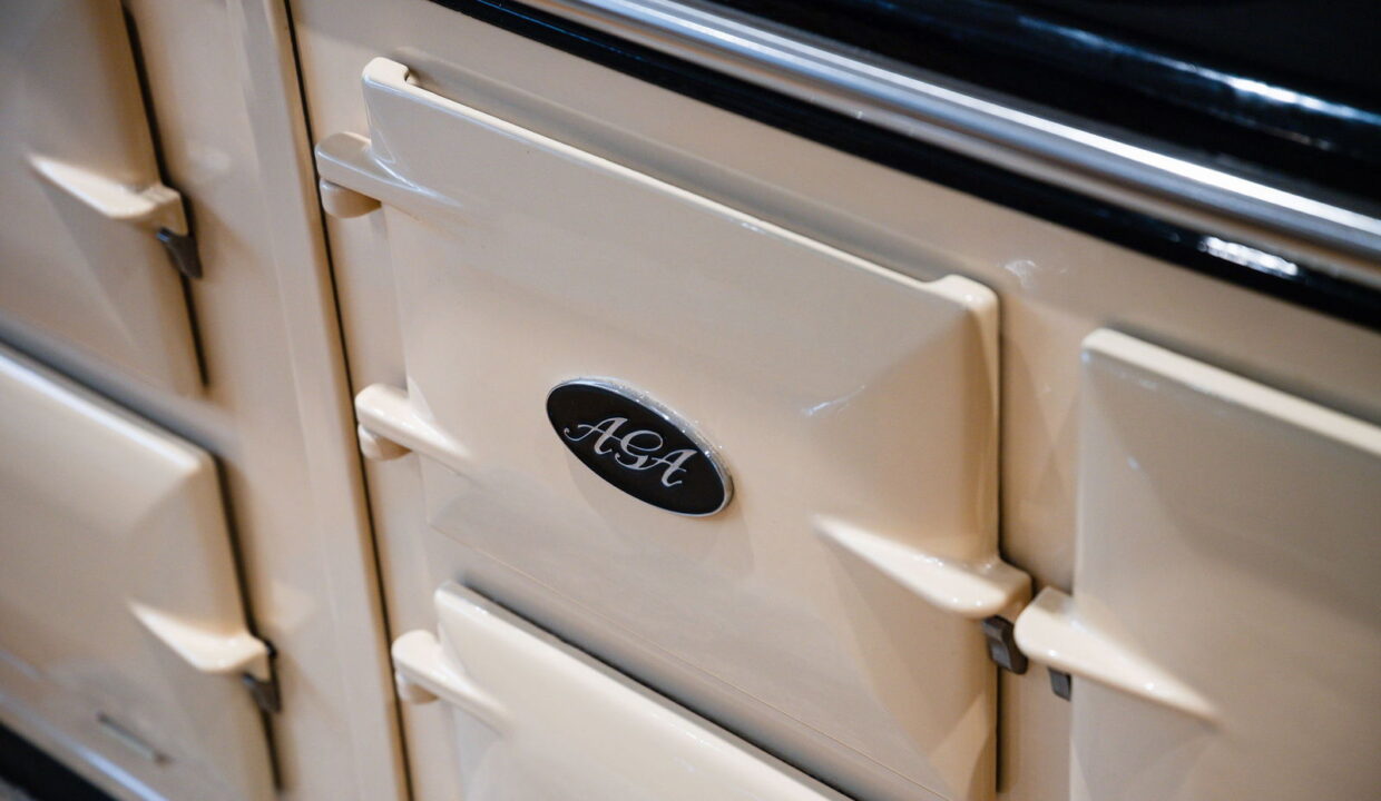 RAY-LODGE-HOUSE-_43__1766068953015