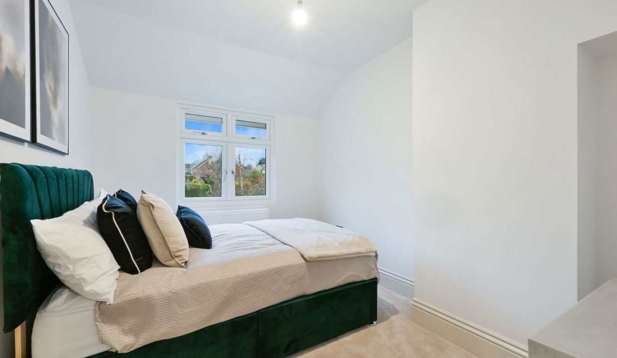 ROWPLATT-LANE_-24-_22__1767630220255