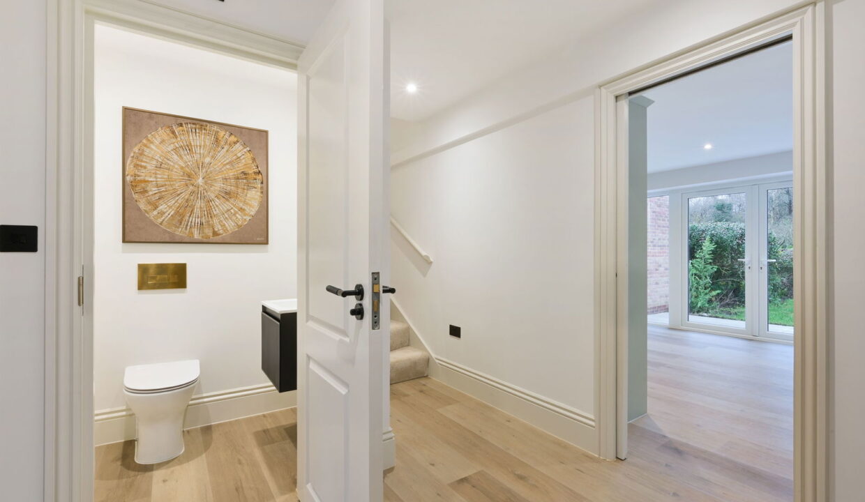 ROWPLATT-LANE_-24-_26__1767630220260