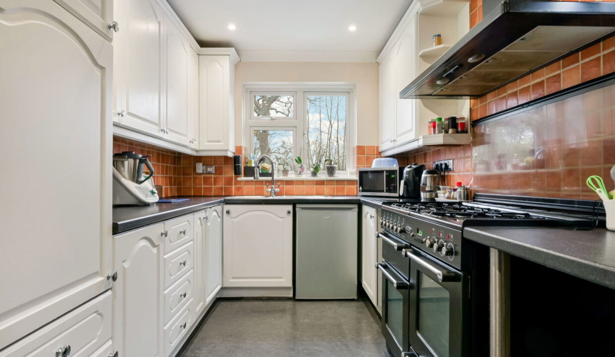 SMALLFIELD-ROAD_-62-35_1767794415672