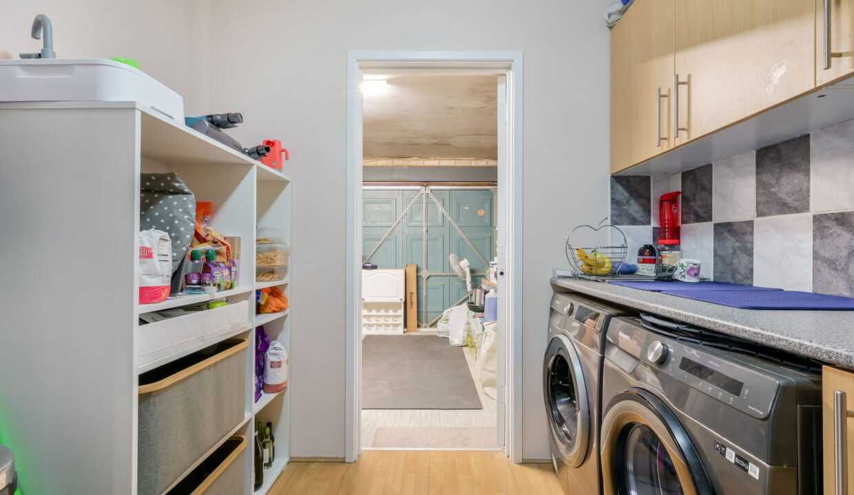 SMALLFIELD-ROAD_-62-37_1767794415673