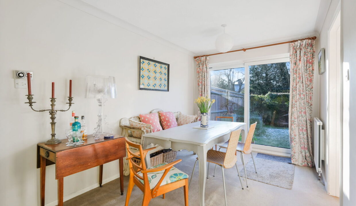 THE-HAWTHORNS_-12-_14__1767709940086