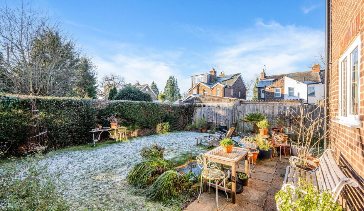 THE-HAWTHORNS_-12-_1__1767709891125