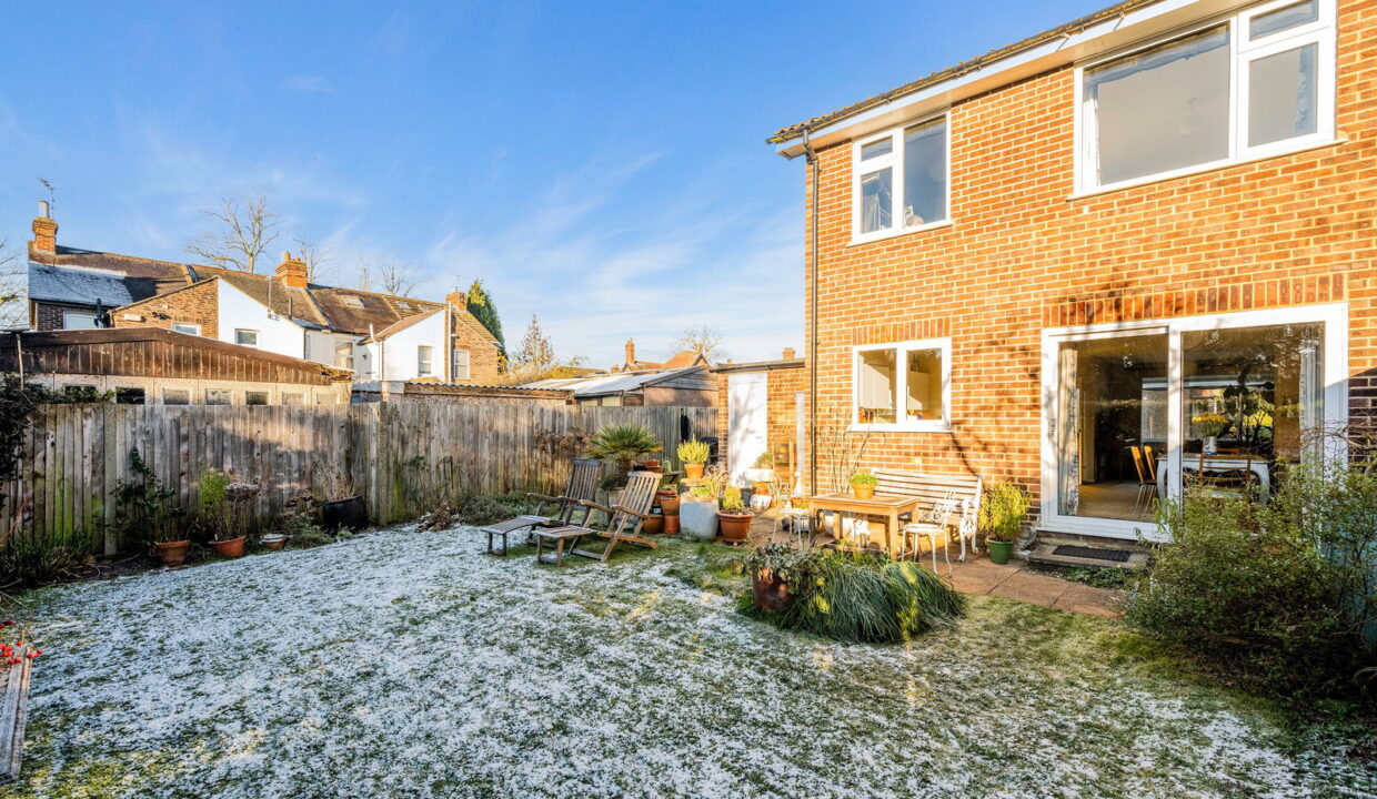 THE-HAWTHORNS_-12-_2__1767709891133