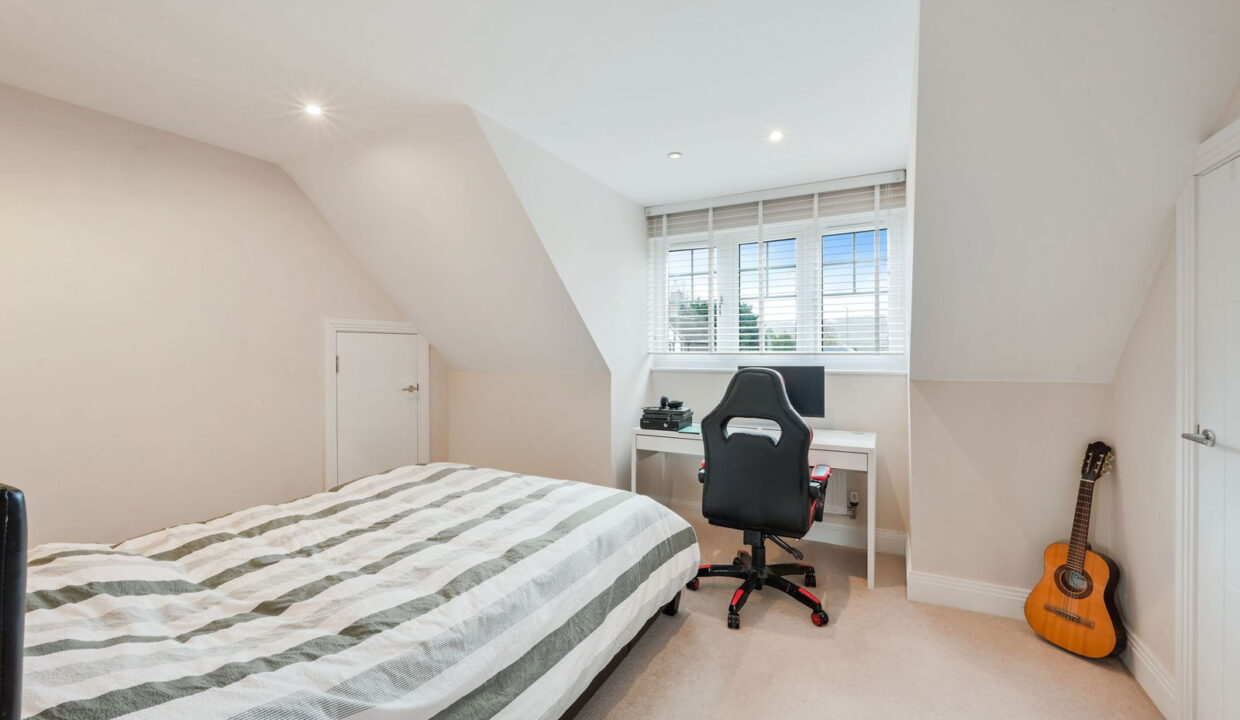 THIRLMERE-_10__1765458995849