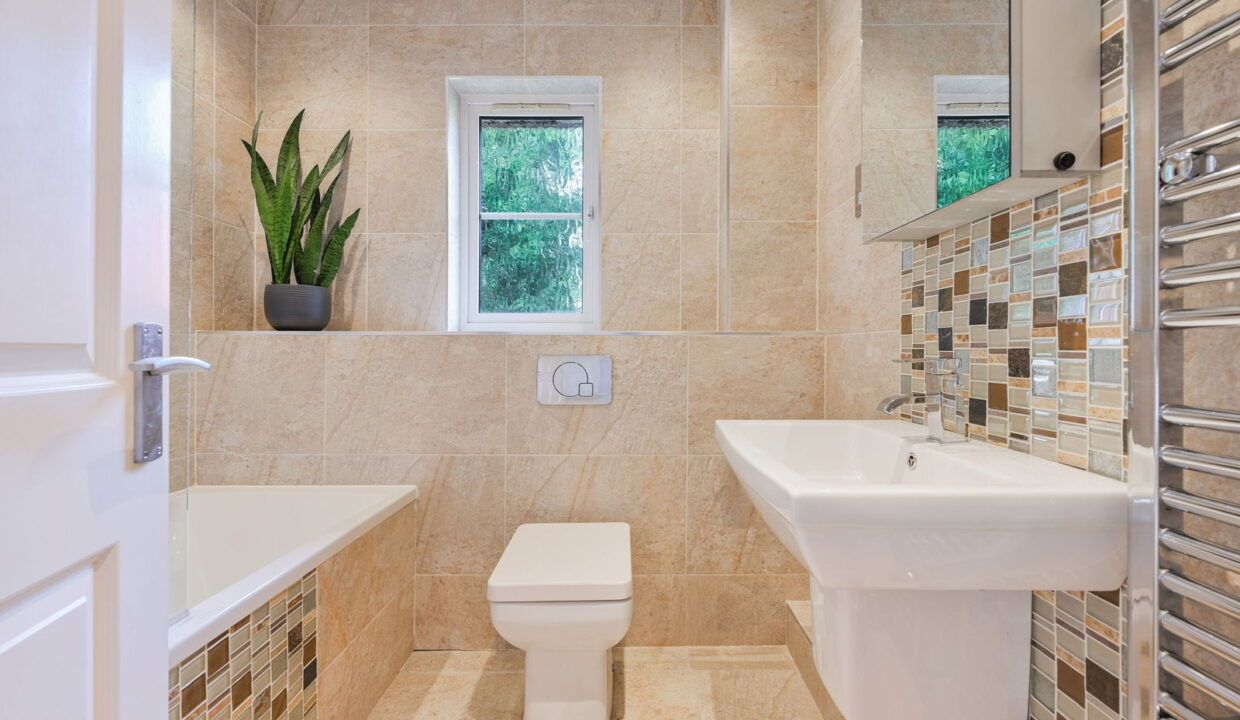 WARENNE-HEIGHTS_-1-_17__1764599293738