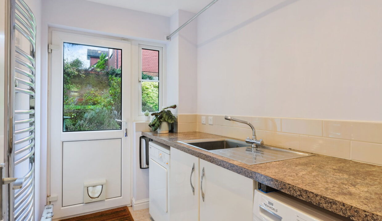 WARENNE-HEIGHTS_-1-_7__1764599233641