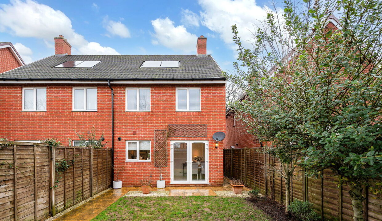 WEBBER-STREET_-24-_23__1769169826481