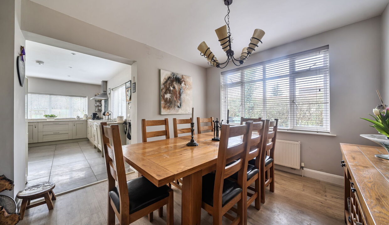 1415533-14-699c4e8f52869_1772045456180