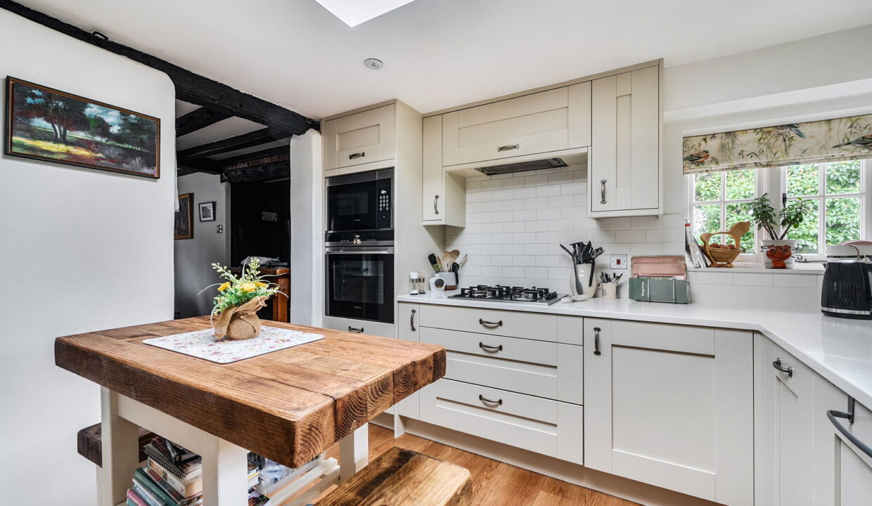 1416398-21-699c53c482aa7_1772011327702