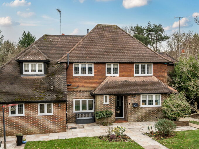 Ivy Mill Close, Godstone, RH9 8NG