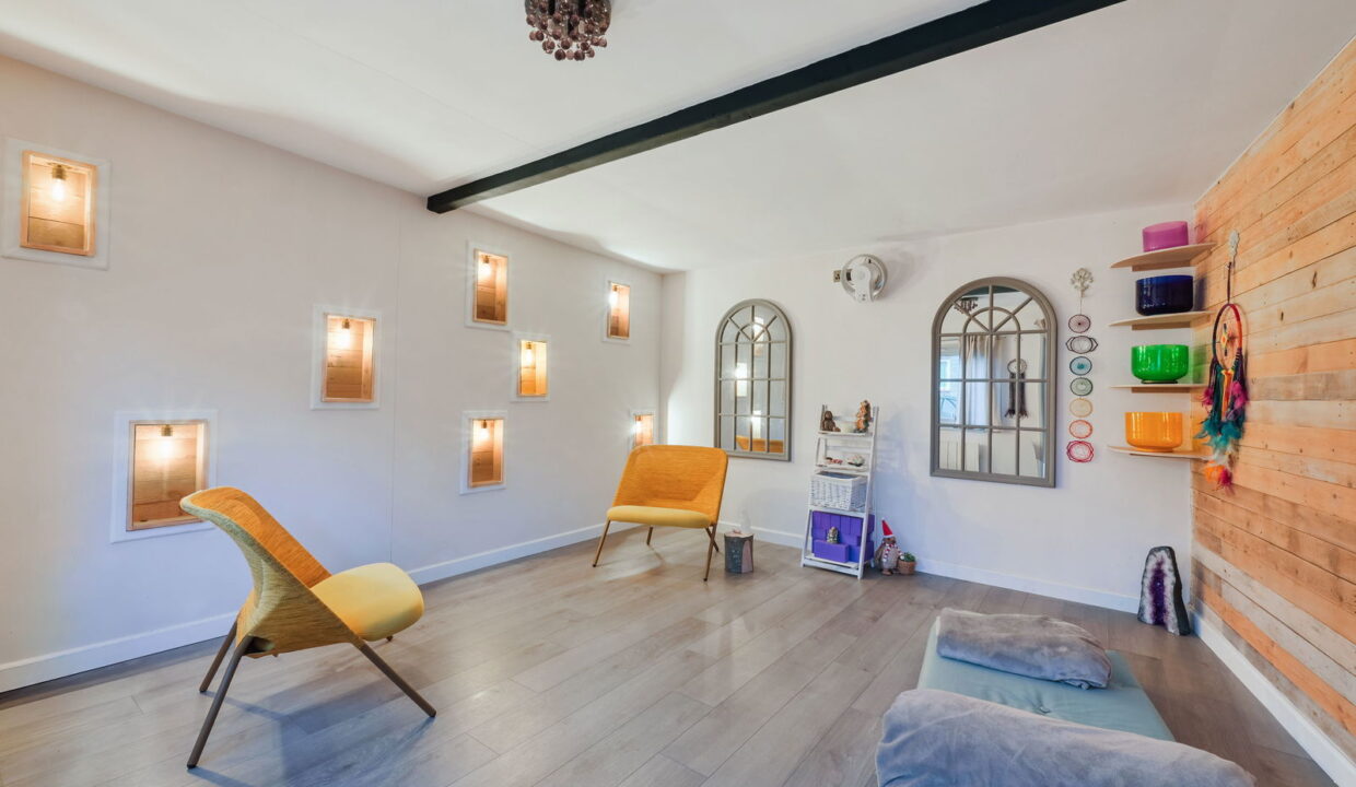 BLUEHOUSE-LANE_-41B-_10__1769688809919