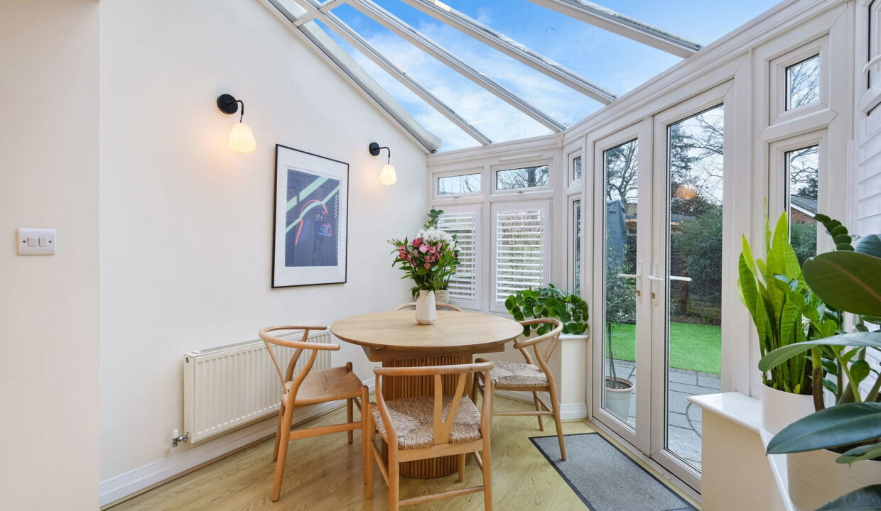 CABERFEIGH-CLOSE_-46-_18__1769606266888