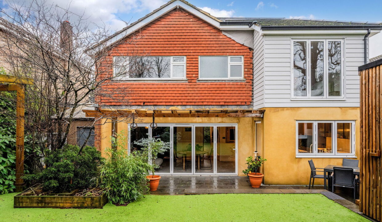 CONISTON-WAY_-24-_2__1768324650566