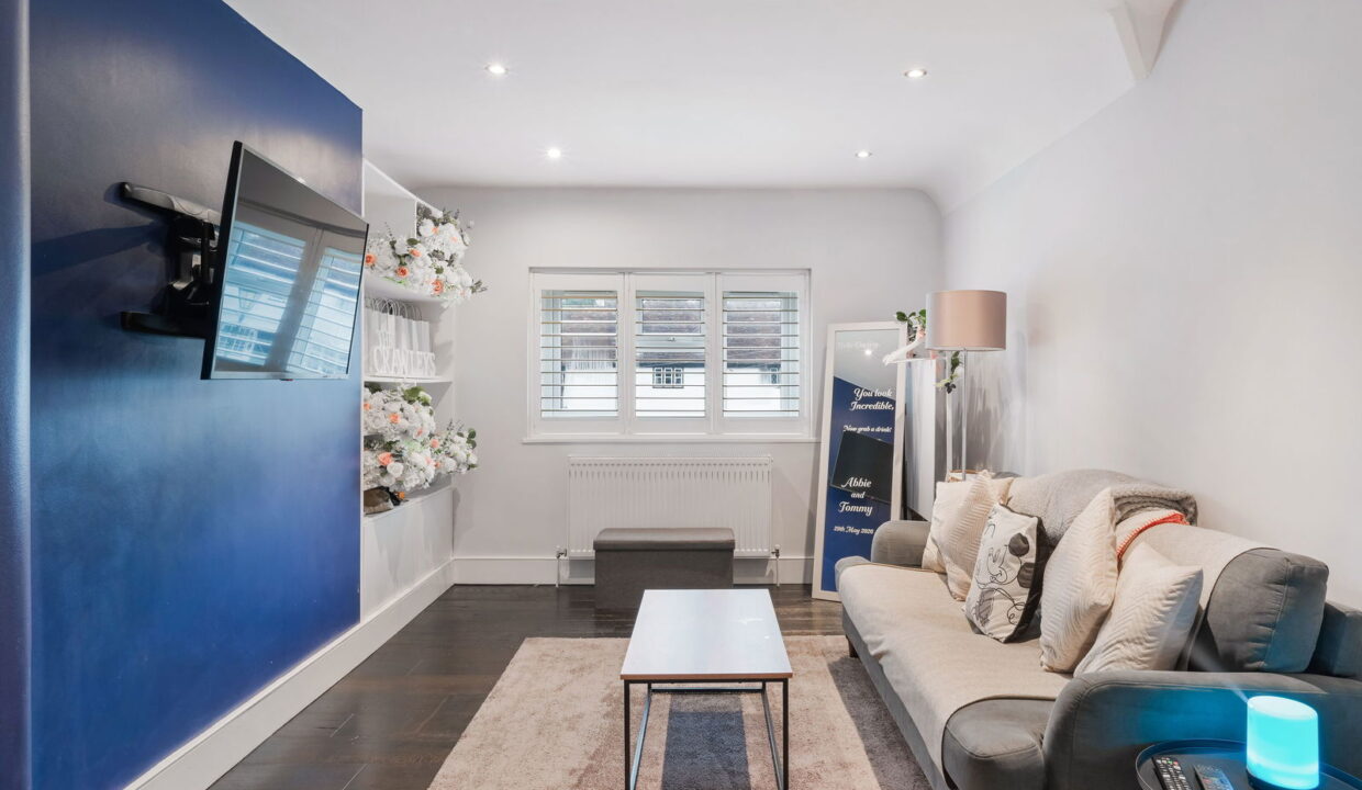 HIGH-STREET_-44-_9__1772014812908