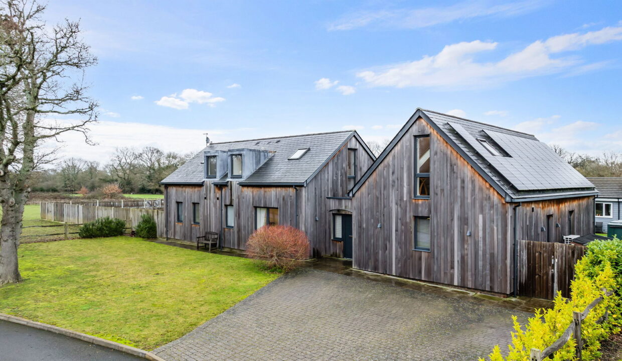 MAPLEWOOD-DRIVE_-1-DRONE-_1__1770310487368