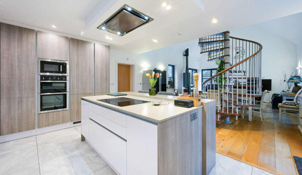 MAPLEWOOD-DRIVE_-1-_13__1770310441083