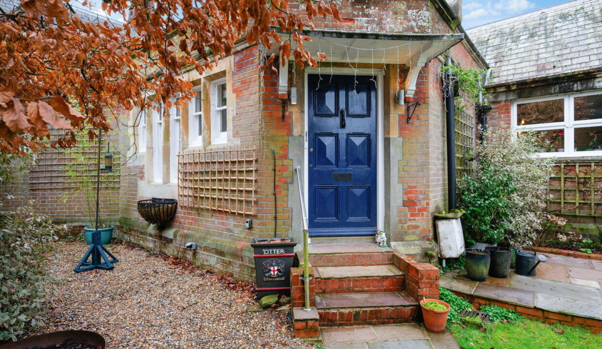 THE-STUDIO-_28__1771252504977