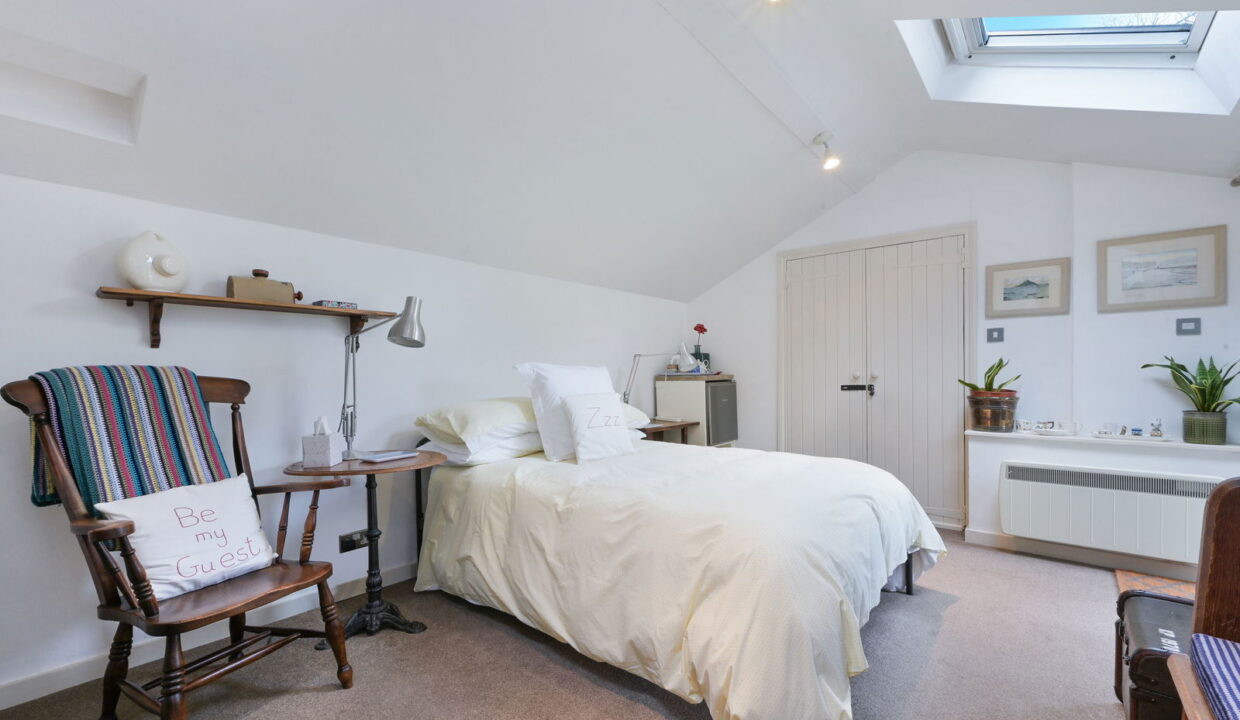 THE-STUDIO-_2__1771252401982