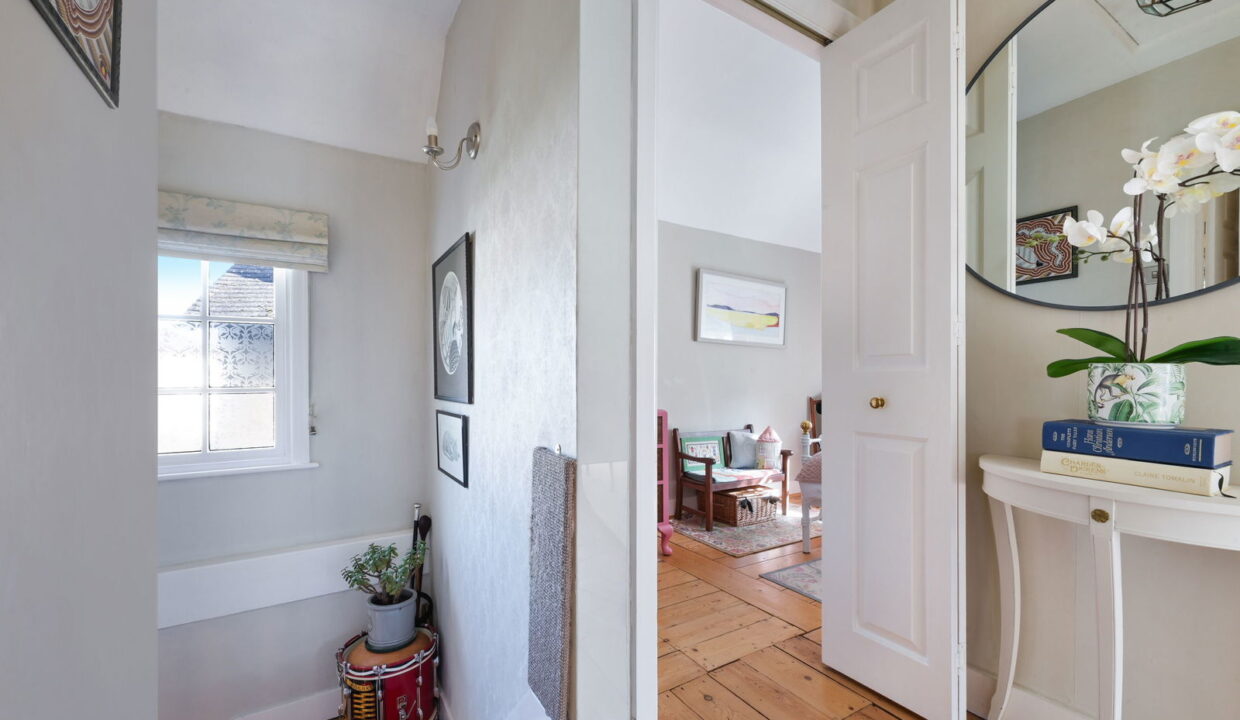 AMY-ROAD-_9__1772115667298