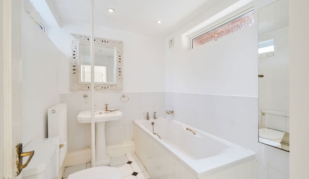 BEDFORD-LODGE-_17__1772718899077