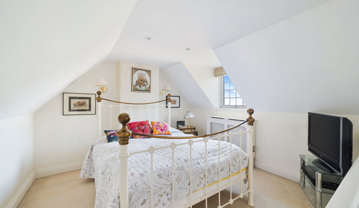 BEDFORD-LODGE-_21__1772718937642