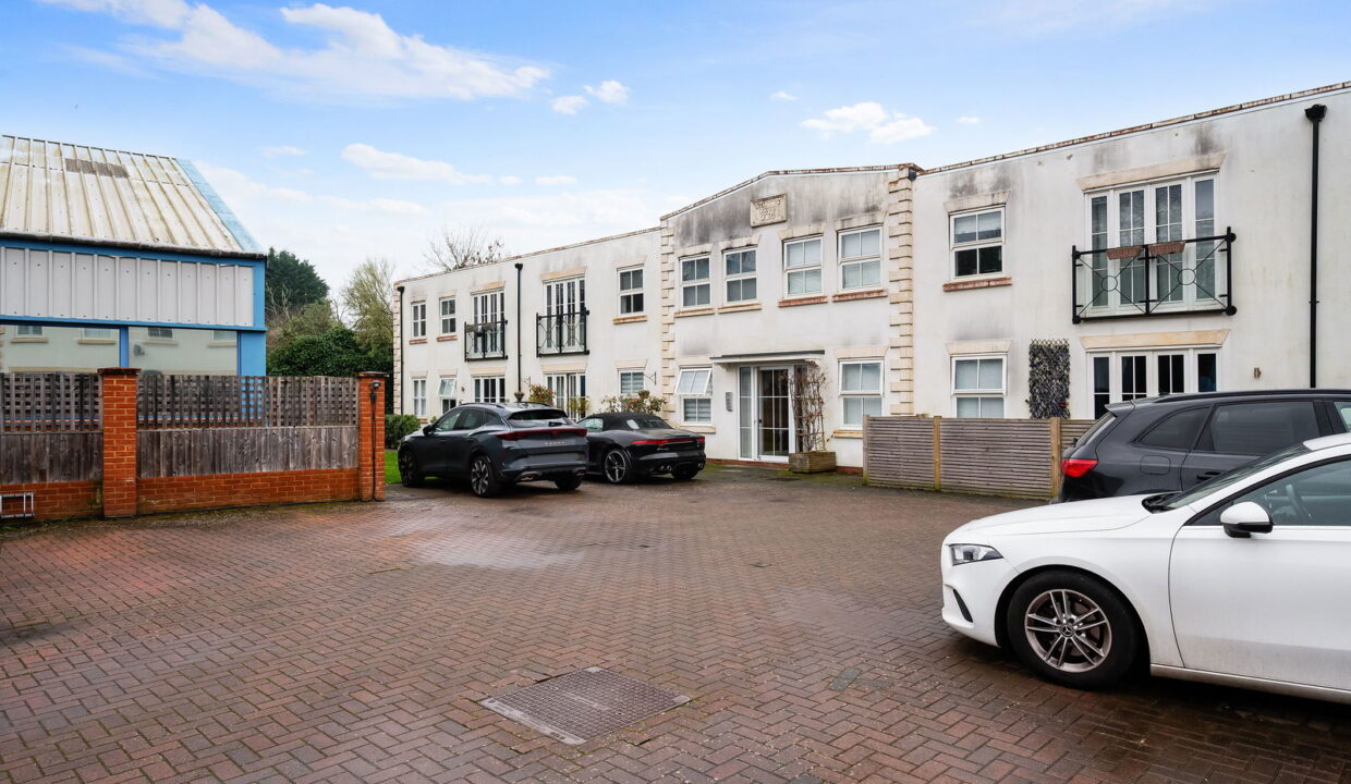 CHANTRY-MEWS_-11-EXTERNALS-_2__1773242026446