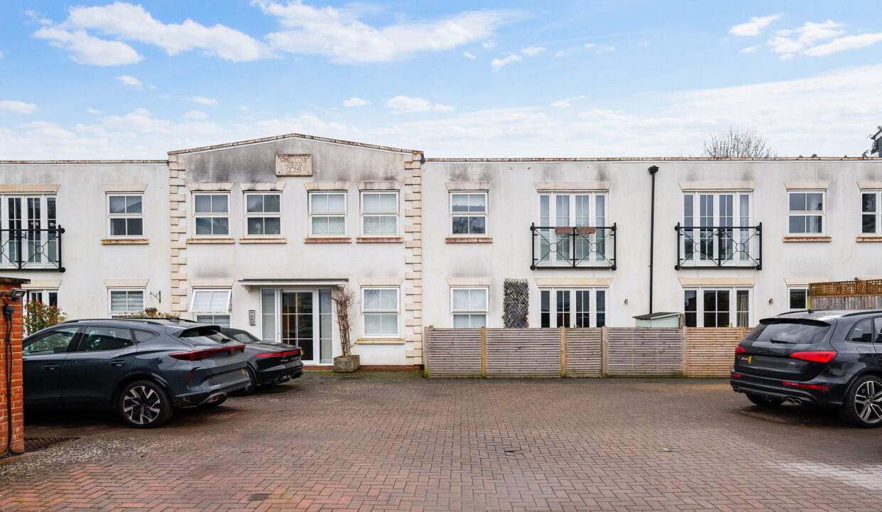 CHANTRY-MEWS_-11-EXTERNALS-_4__1773242026444