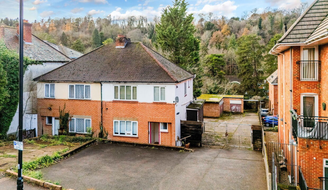 CROYDON-ROAD_-129-DRONE-_2__1765280399098