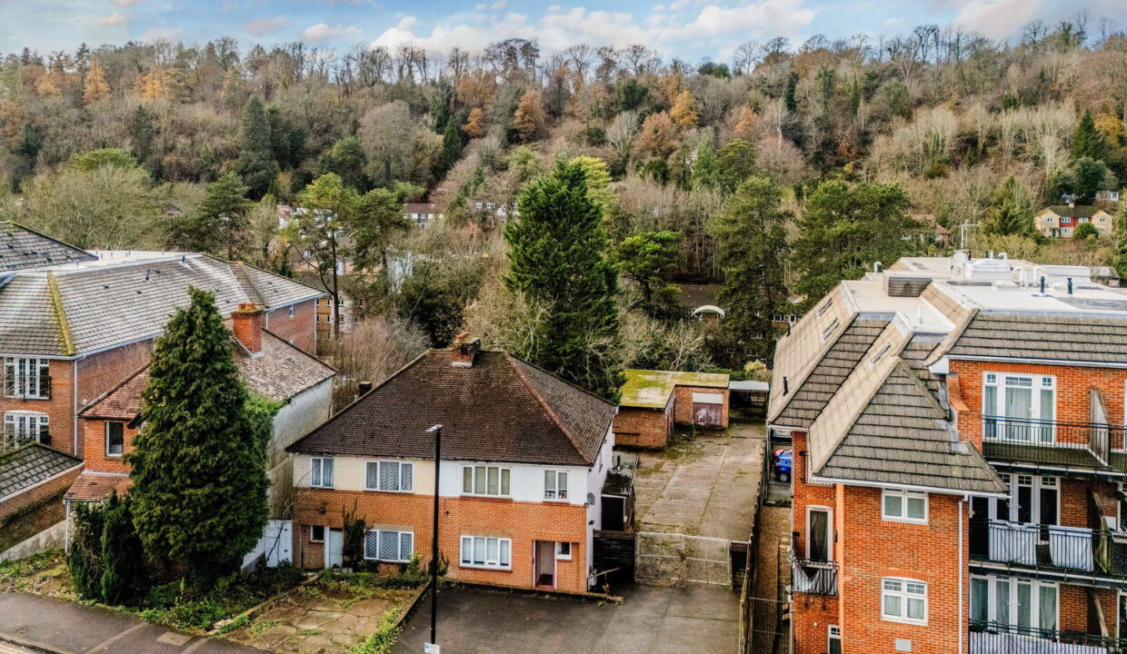 CROYDON-ROAD_-129-DRONE-_3__1765280399099