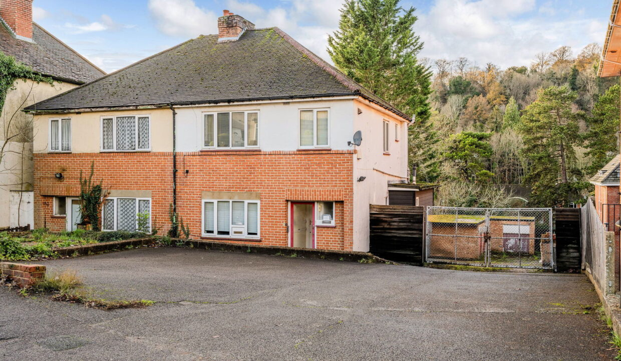 CROYDON-ROAD_-129-_1__1765280469601