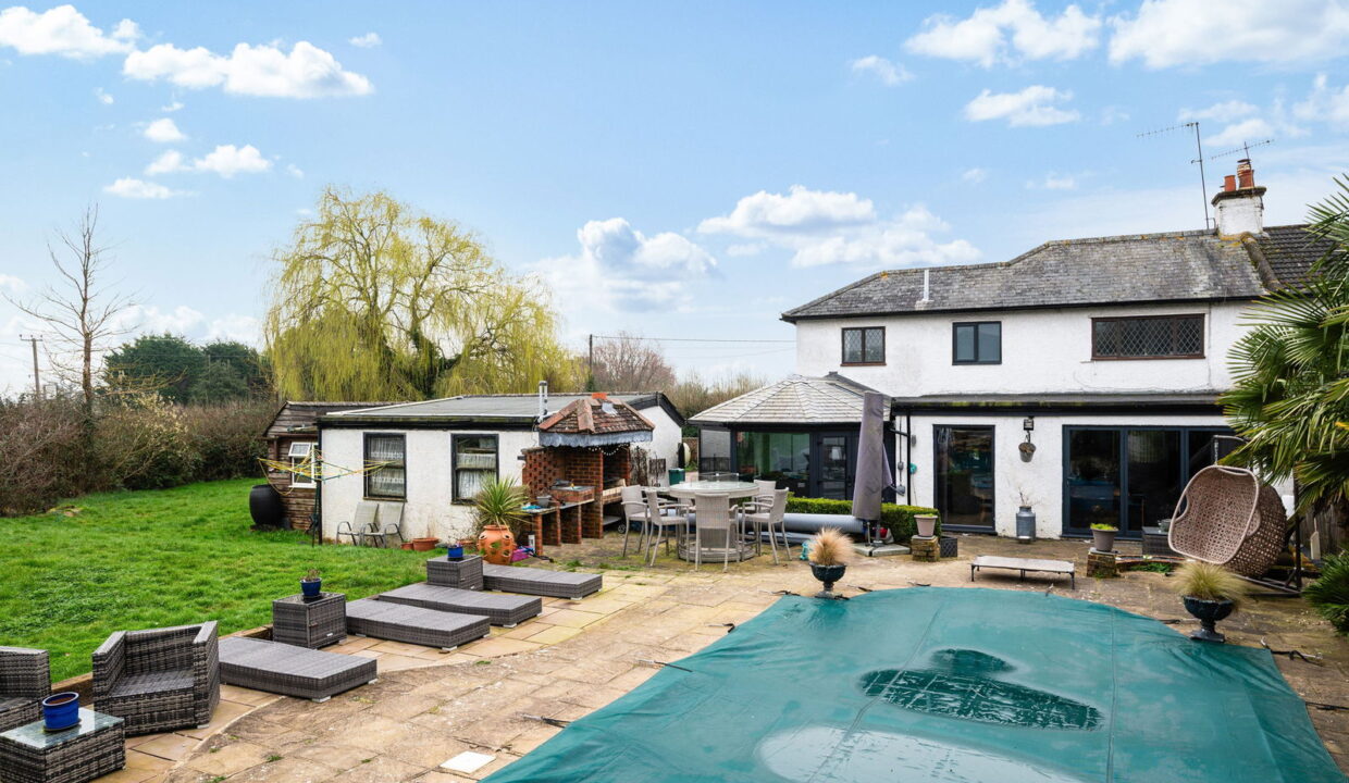 ERMYN-COTTAGE_-6-EXTERNALS-_4__1773074751217