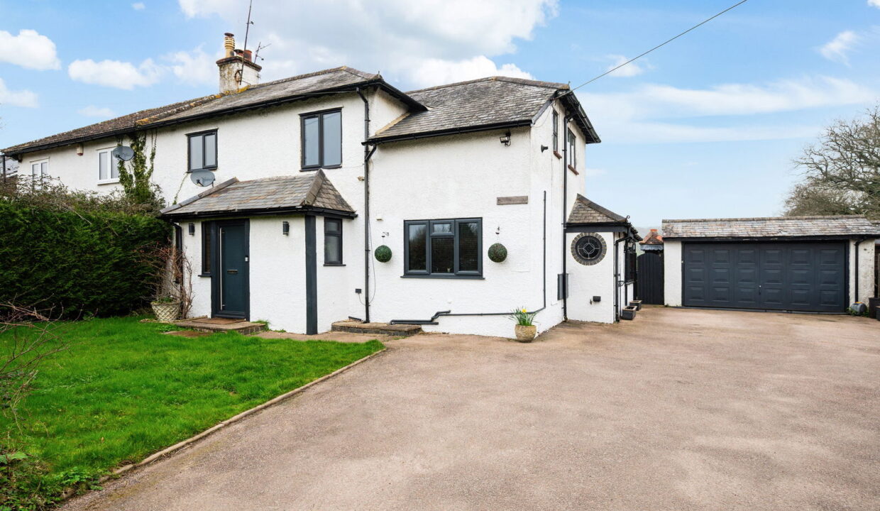 ERMYN-COTTAGE_-6-EXTERNALS-_9__1773074769876