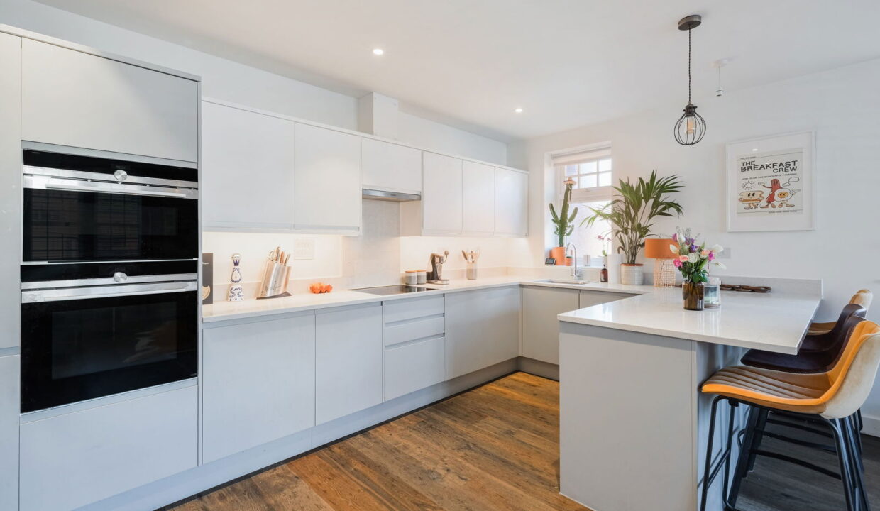 GRESHAM-GARDENS_-21_-FLAT-10-_8__1772542345847