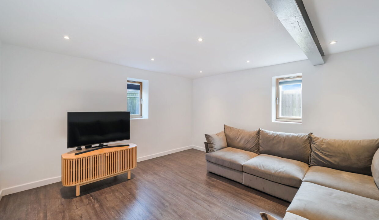 GWYNEDD-CLOSE_-4-_24__1772714827583