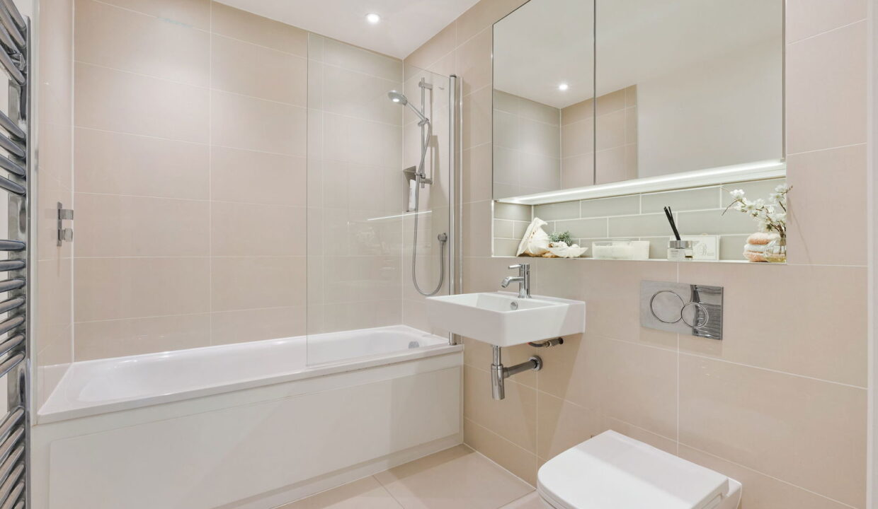 HARDWICK-HOUSE_-41-_4__1772719594204