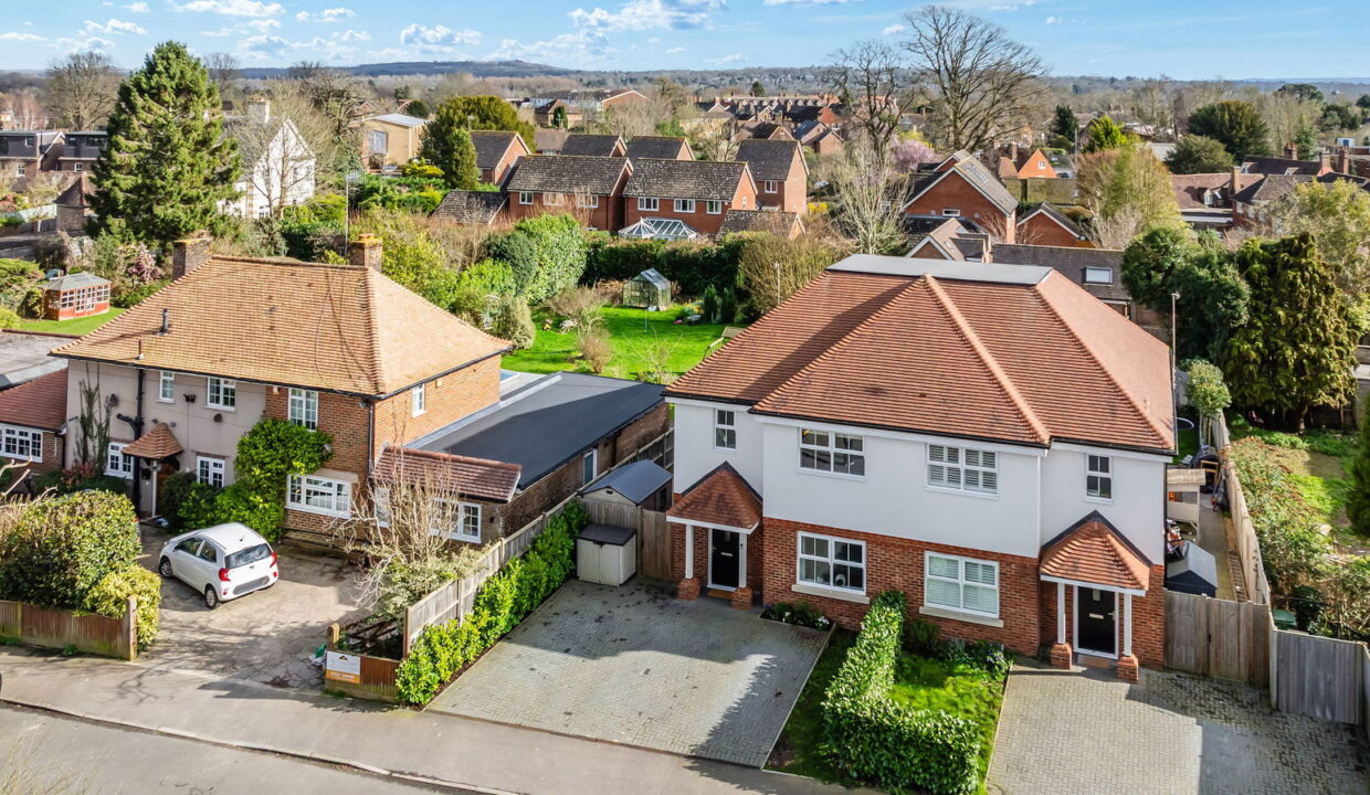 HEADLAND-WAY_-2B-DRONE-_6__1773412705886