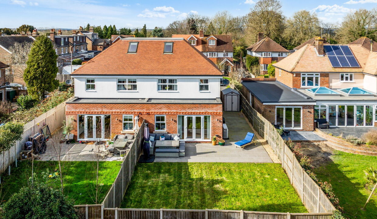 HEADLAND-WAY_-2B-DRONE-_9__1773412705888