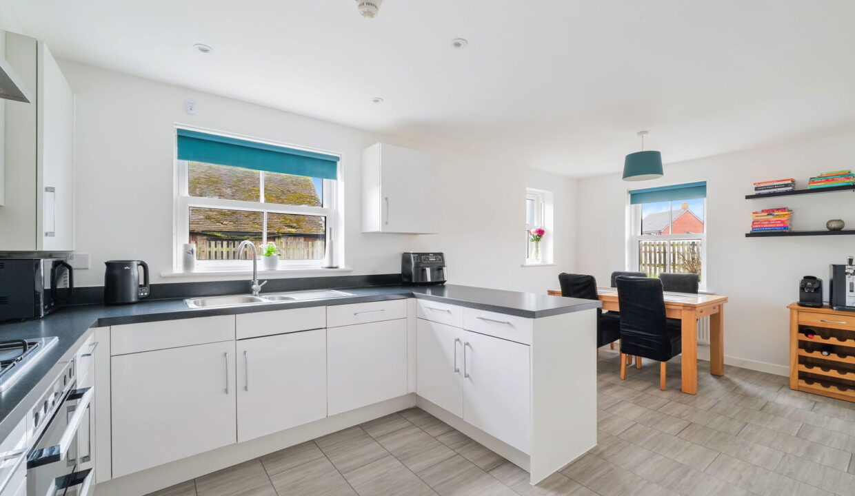 MEATH-GREEN-FARM-CLOSE_-2-_12__1772454908615