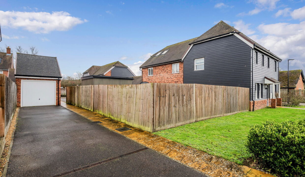 MEATH-GREEN-FARM-CLOSE_-2-_1__1772454835828