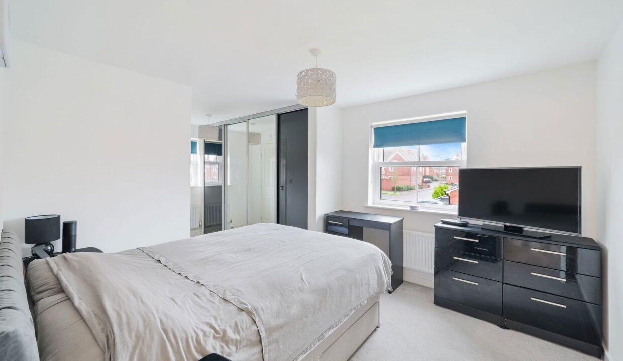 MEATH-GREEN-FARM-CLOSE_-2-_7__1772454874403