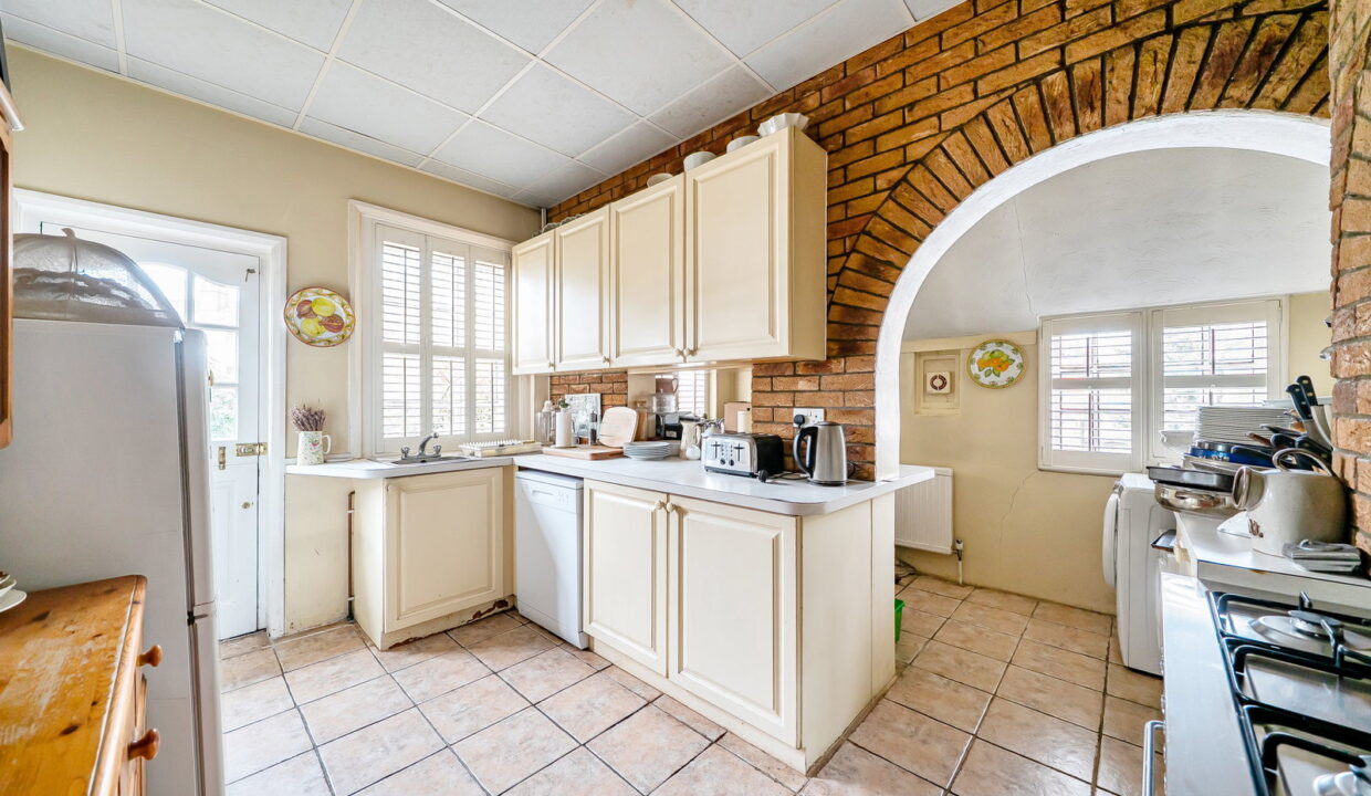 1440736-26-69d8eb6a14783_1776081352729