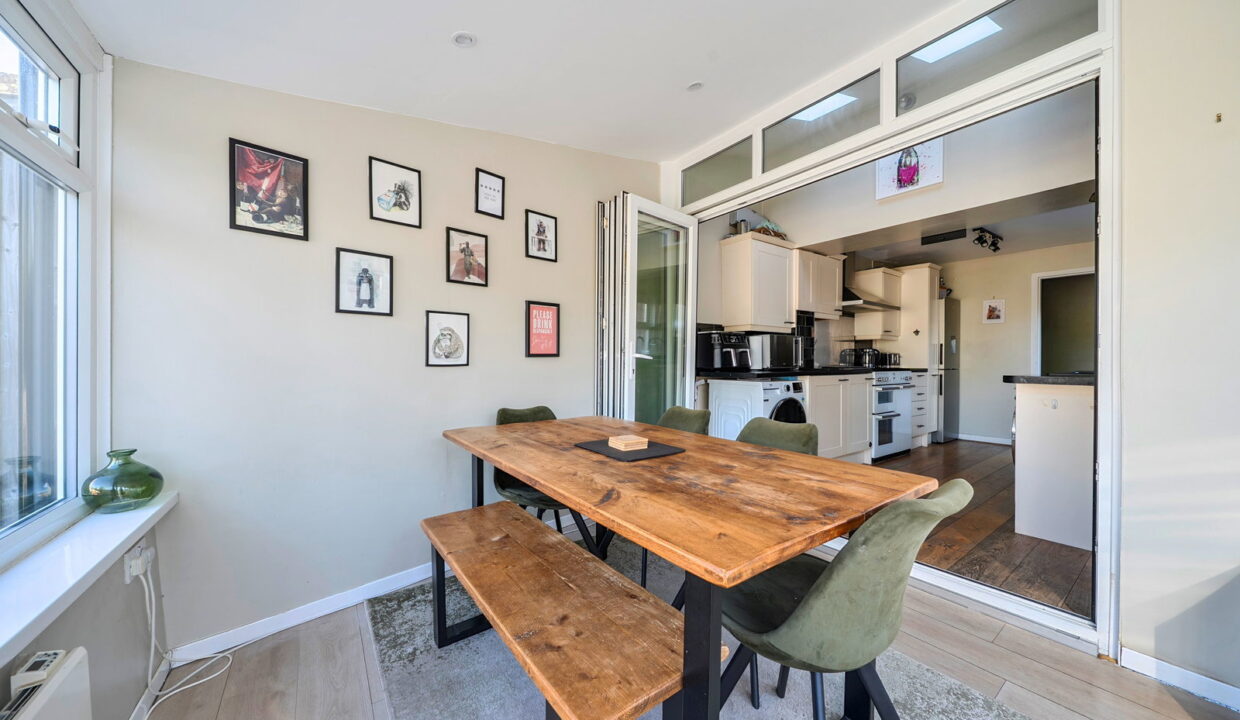 1449544-9-69e9fb5a4adfe_1776950699118