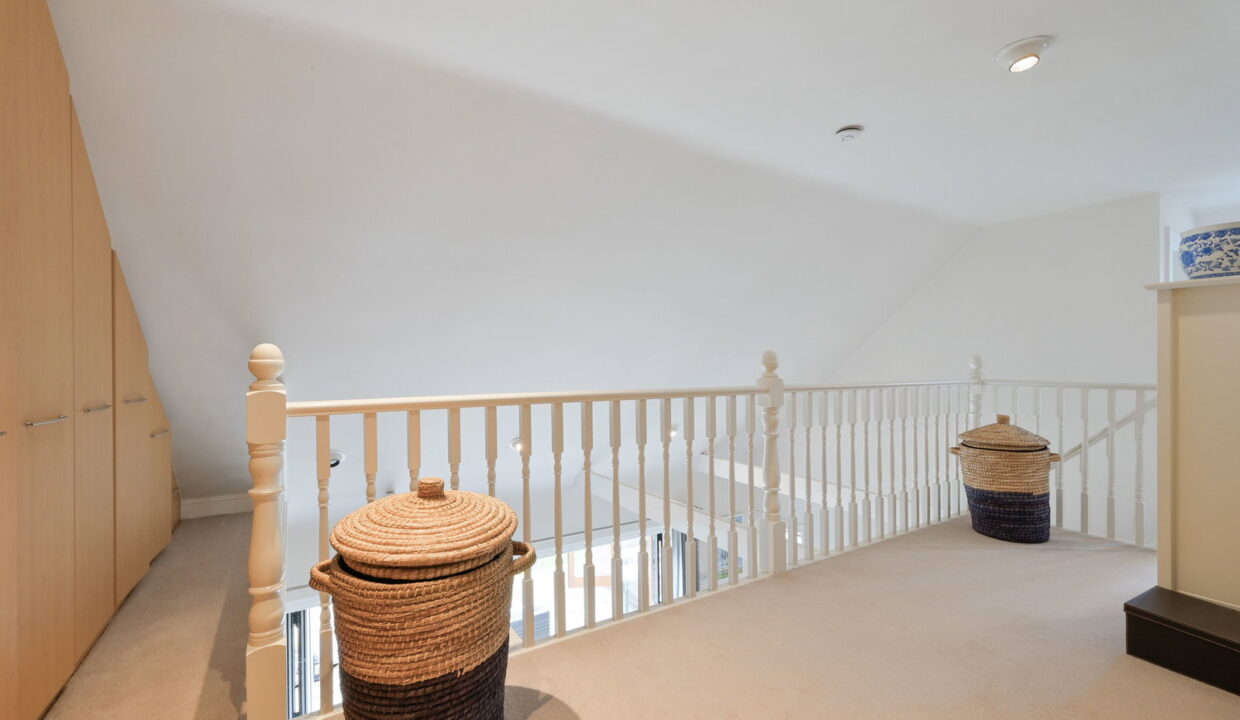 BEECH-NUT-BARN_-IVY-MILL-CLOSE-_15__1773412481066