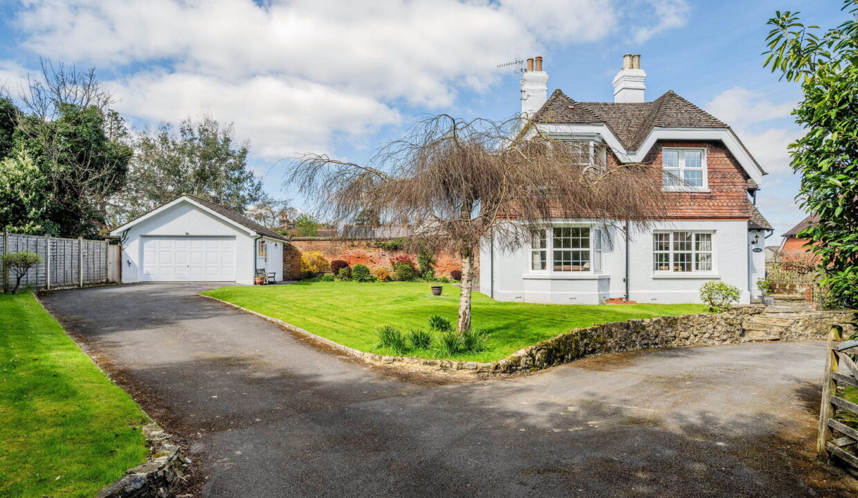 COOPERS-HILL-ROAD_-EAST-LODGE-_2__1775560483308