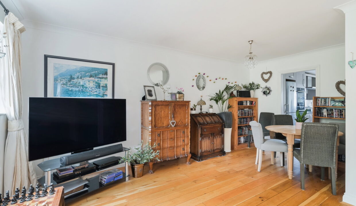 CRESCENT-ROAD_-32-_15__1776182444350